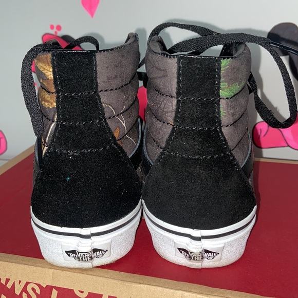 Vans - Picture 4 of 4